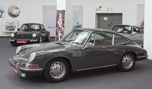 Ein Ur-Elfer in elegantem Grau - Motorworld Classics Berlin 2015