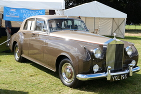 Ein augenscheinlich gepflegter Rolls-Royce Silver Cloud, der von P & A Wood zum Preis von 89'000 Pfund angeboten wird