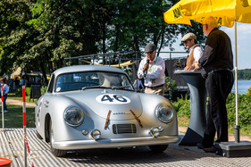 Ein früher Porsche 356 - 24 Tour du Pont 2015