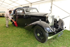 Ein höchst interessanter Rolls-Royce ist dieser 20/25 HP von 1932, der ursprünglich von Gangloff als Limousine karossiert wurde.