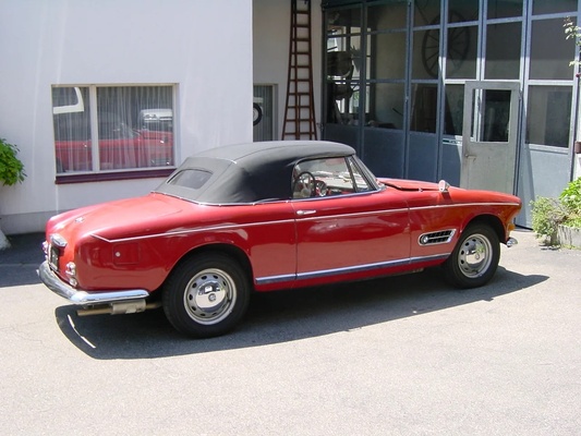 Bild: Ein neues Cabrioletdach für einen BMW 503
