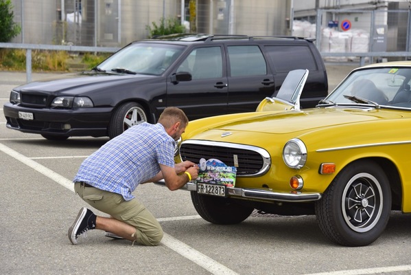 Image: Another yellow: Volvo 1800 (1973) - Swiss Volvo Meeting 2023