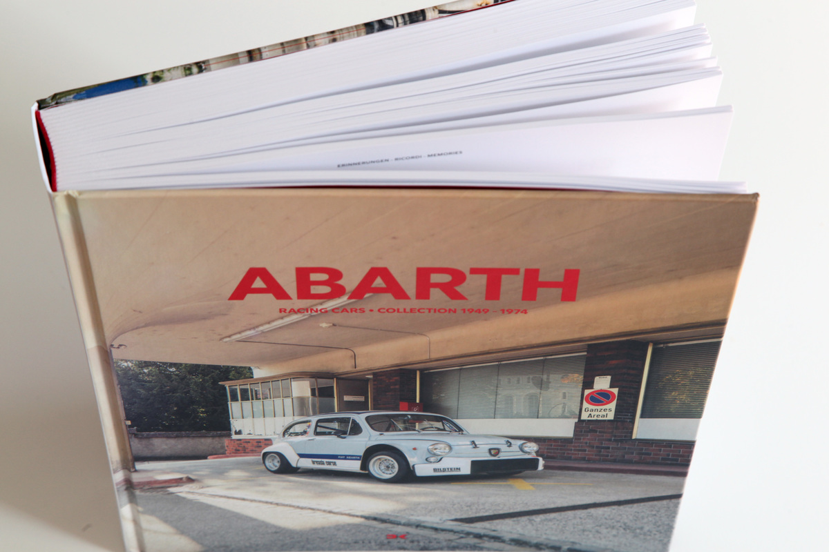 Einband - Buch „Abarth - Racing Cars • Collection 1949 - 1974“
