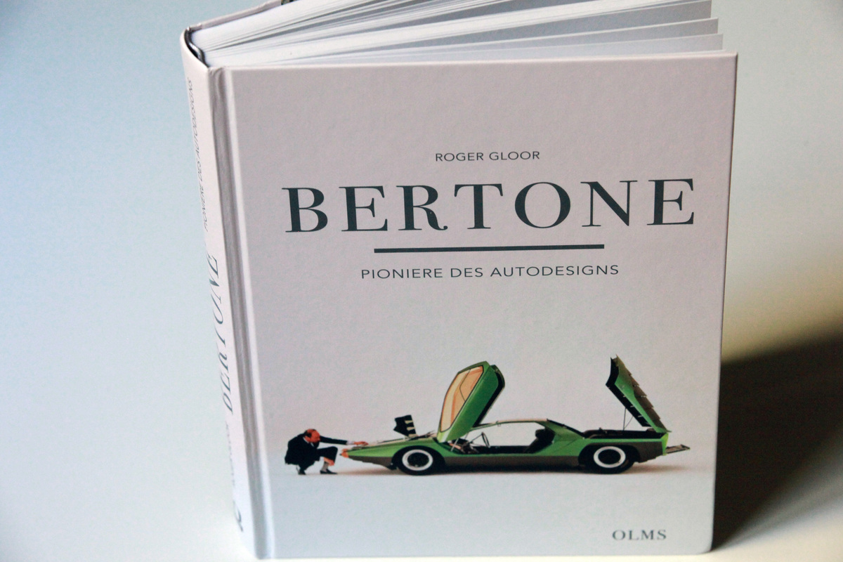 Einband - Buch "Bertone - Pioniere des Automobildesigns"