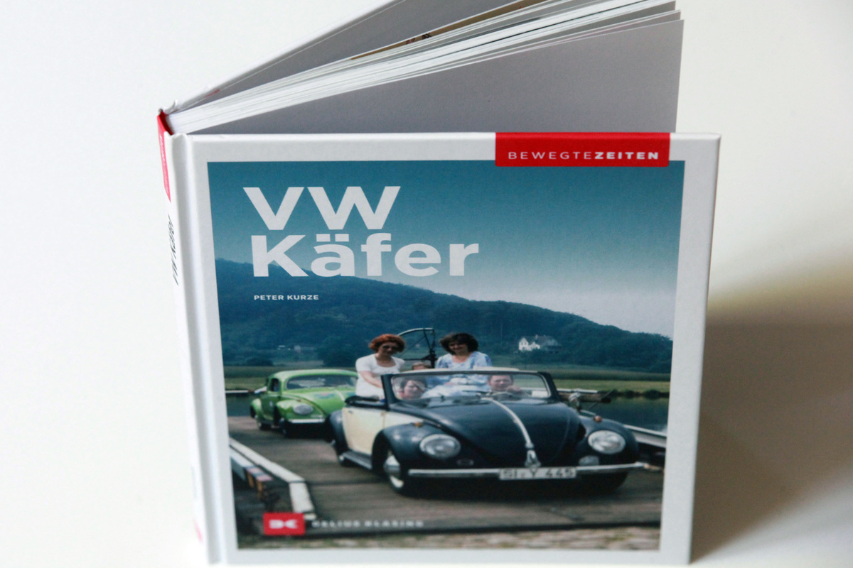Einband - Buch "Bewegte Zeiten - VW Käfer"