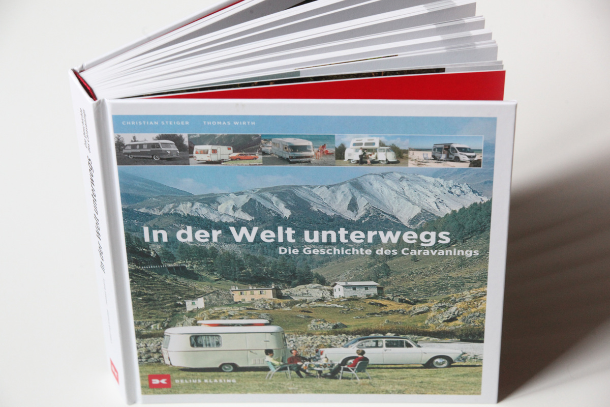 Einband - Buch "In der Welt unterwegs – Die Geschichte des Caravanings"