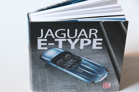 Jaguar E-Type (1961) – Der E von A bis O von Porter/Schrader: Jaguar E-Type (Buchbesprechung)