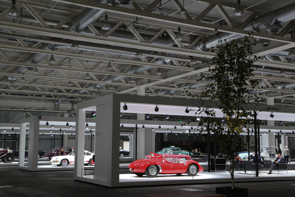 Einblick in die harmonisch gestaltete Ausstellung - Grand Basel 2018