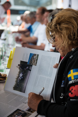 Eindrücke vom ADAC Eifel Rallye Festival 2014 - Autogrammstunde - Susanne Kottulinski