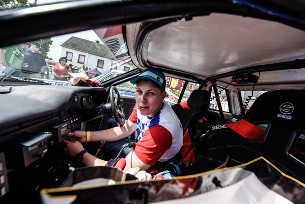 Eindrücke vom ADAC Eifel Rallye Festival 2014 - Rallye-Meile in Daun. Bald geht es los