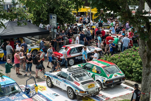 Eindrücke vom ADAC Eifel Rallye Festival 2014 - Rallye-Meile in Daun. Es darf flaniert werden