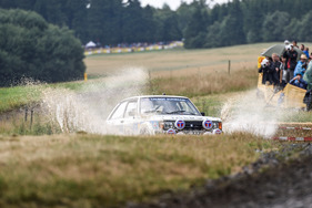 Eindrücke vom ADAC Eifel Rallye Festival 2014 - Talbot Sunbeam Lotus mit Krawall durch das Wasserloch