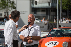 Eindrücke vom Anlass "Le Mans & Zuffenhausen" am 13./14. Juni 2015 - Zipser im Gespräch mit Rennfahrer Rudi Linz