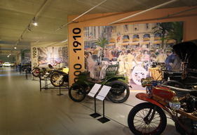 Eindrücke vom Louwman Museum in Den Haag - Ein schneller zeitlicher Überblick Eindrücke vom Louwman Museum in Den Haag - Ein schneller zeitlicher Überblick