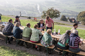 Eindrücke vom Michaelskreuzrennen 2014 - So lässt sich ein Bergrennen natürlich besonders bequem geniessen