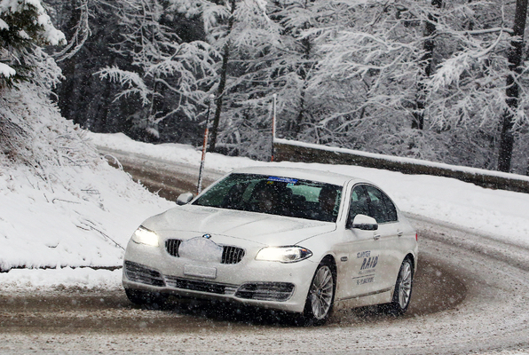 Eindrücke vom Winter-RAID 2015 - BMW-Begleitfahrzeug