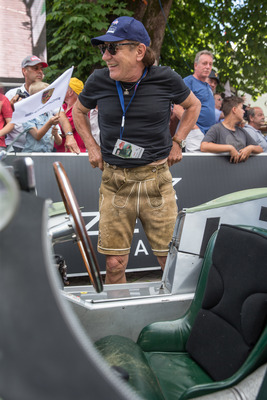 Eindrücke von der 24. Ennstal-Classic 2016 - Brian Johnson vor dem Einstieg in den C-Type