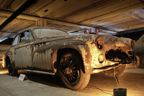 Eindrücke von der Ausstellung der Baillon-Sammlung, dem Jahrhundert-Scheunenfund in der Halle 2.1 der Rétromobile 2015