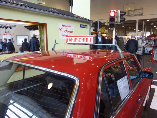 Eindrücke von der Bremen Classic Motorshow 2014 - Fahrschulwagen aus dem Westen