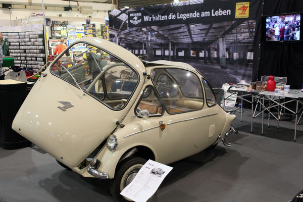 Image: Impressions from the Techno Classica 2014 - Heinkel cabin on the club stand