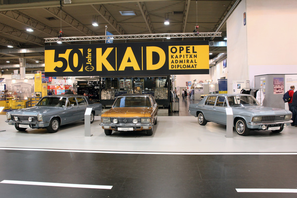 Bild: Eindrücke von der Techno Classica 2014 - KAD B-Serie - Opel Kapitän, Adrimal und Diplomat