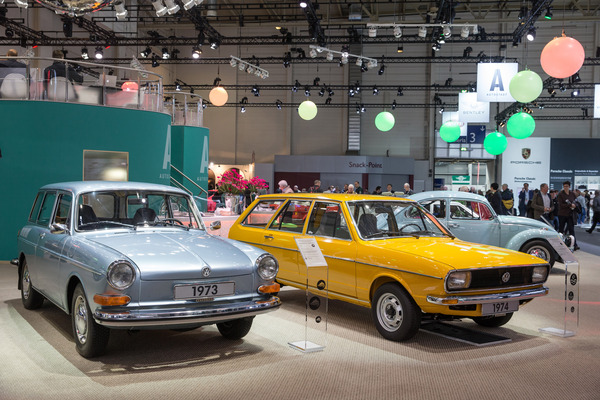 Bild: Eindrücke von der Techno Classica 2014 - VW 1600 Variant von 1973 und VW Passat Kombi von 1974