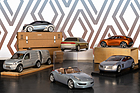 Bild: Eine Gruppe von Konzeptfahrzeug-Maquetten - kommt in der Artcurial-Versteigerung in der Renault-Fabrik in Flins-Sur-Seine im Dezember 2025 unter den Hammer