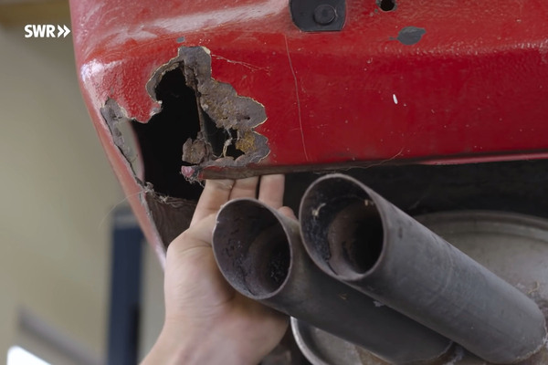 Bild: Eine Roststelle am BMW E30