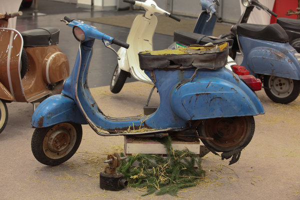 Eine Scheunenfund-Vespa zu Weihnachten? - Retro Classics Bavaria 2017 in Nürnberg
