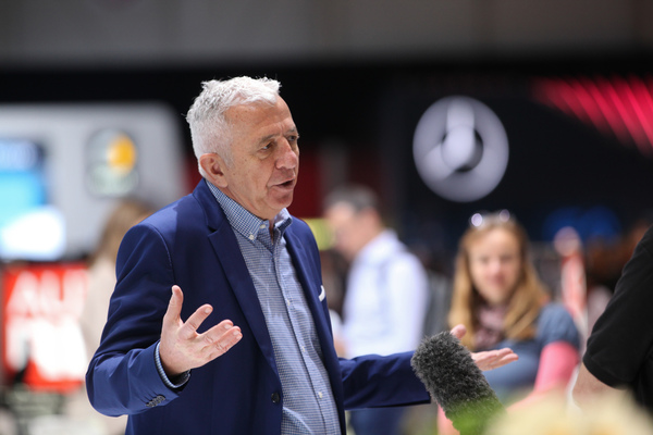 Eine bekannte Grösse am Genfer Autosalon - Frank Rinderknecht alias Rinspeed - Genfer Automobilsalon 2019