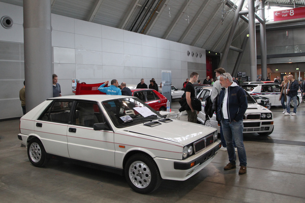 Eine ziemlich umfangreiche Auswahl an Lancia Delta Modellen - Retro Classics Stuttgart 2020