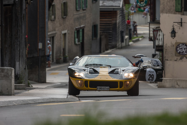 Einige Fahrer mussten sich auf der Strecke vom Hitzestau im Cockpit befreien.