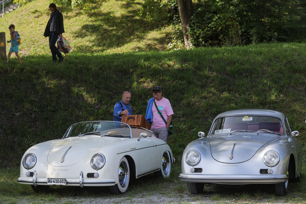 Einmal echt, einmal falsch: Porsche 356 als Coupé und Speedster – Albisgütli Classic Cars & Bikes Oktober 2023