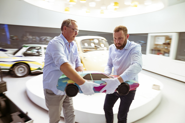 Einrichten der Sonderschau - BMW Art Cars Sonderschau im BMW-Museum in München 2018