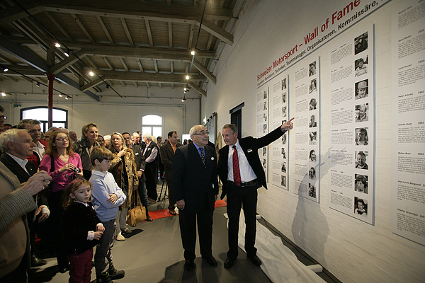 Einweihnung der Wall of Fame des Schweizerischen Automobilrennsports im Autobau