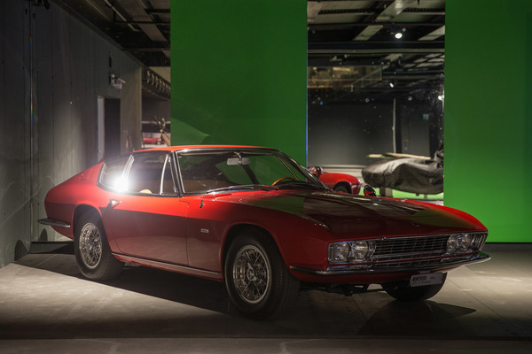 Einzug der Monterverdi-Sammlung im Verkehrshaus Luzern - der Monteverdi 375 S Prototyp von 1970 ist fast am Ziel angekommen