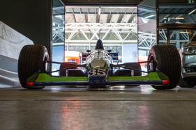 Einzug der Museums-Fahrzeuge der Monteverdi-Sammlung im Verkehrshaus Luzern - der Monteverdi F1, breit und flach
