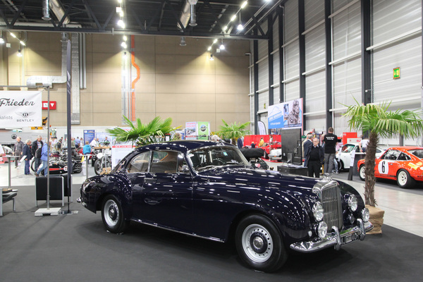 Elegantes Bentley Continental Coupé zum 100. Geburtstag der Marke - Swiss Classic World Luzern 2019