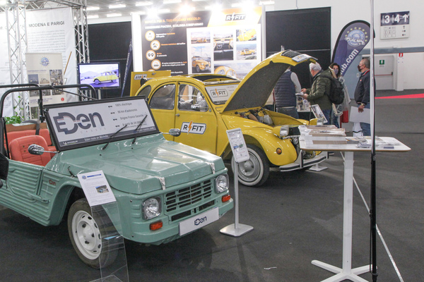 Elektrifizierte Citroën Méhari und 2 CV - Auto e Moto d'Epoca Padua 2021
