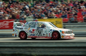 Ellen Lohr im AMG Mercedes-Benz Rennsport-Tourenwagen 190 E 2.5-16 Evolution II (Andora-Design) - 200 Meilen von Nürnberg 1991