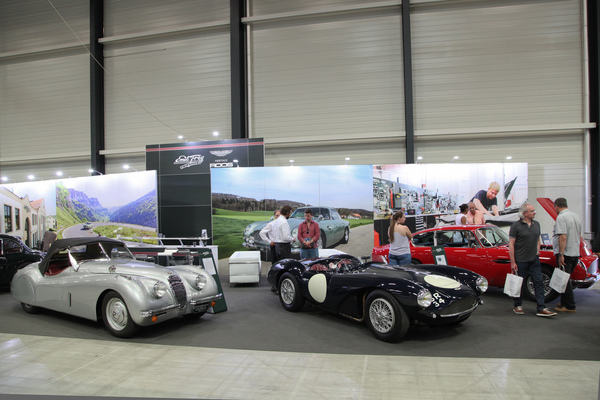 Bild Emil Frey Classics mit Jaguar und Aston Martin - Swiss Classic World Luzern 2017