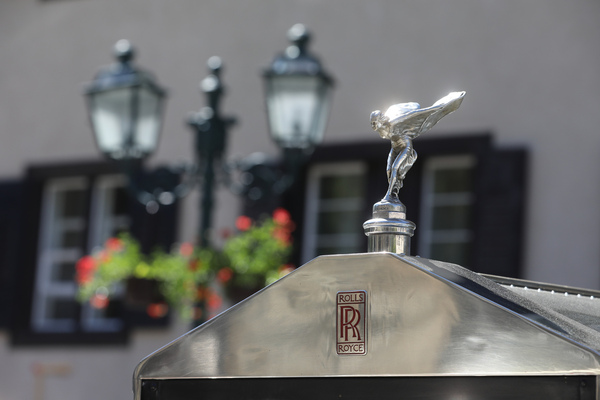 Emily macht sich bereit - 30. BCCM St. Moritz "Safari Edition" 2024