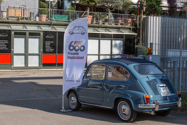 Empfangskomitee - Treffen der Fiat-600-Freunde 2023