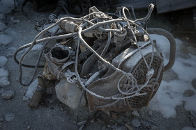 Enten im Winter- oder gar Dornröschenschlag - Citroën 2CV