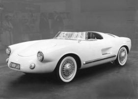 Enzmann VW 506 (1957) - Internationale Automobilausstellung (IAA) in Frankfurt 1957 - Seitenansicht des schweizerischen Kunststoffwagen mit VW-Chassis