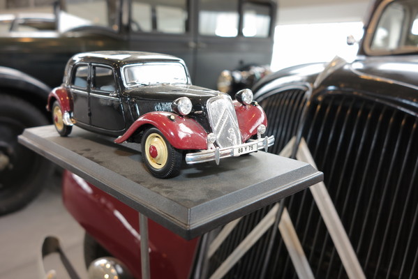 Eröffnungsfeier der Citroën-Ausstellung im Pantheon Basel – Modell und Original
