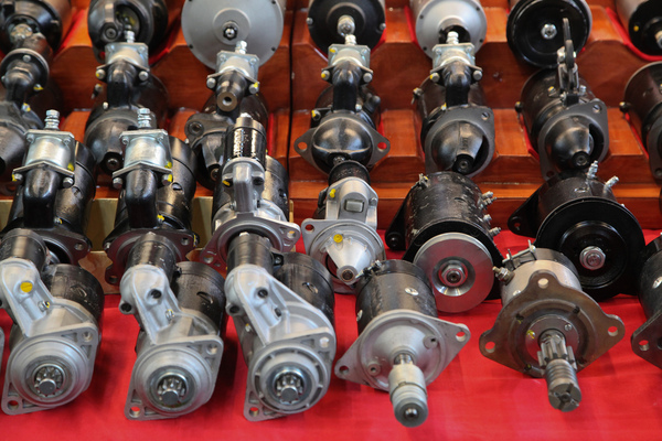 Bild: Ersatzteile - Lichtmaschinen - Bremen Classic Motorshow 2020