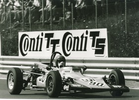 Erster Super-V-Rennwagen - Jochen Mass gewinnt im Mai 1971 im ersten Kaimann-Super-V-Rennwagen den Europa-Cup-Lauf am Nürburgring