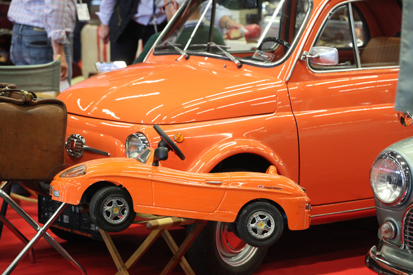Es darf auch eine Nummer kleiner sein, Hauptsache die Farbe stimmt - Classic Expo Salzburg 2019