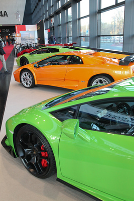 Es gab immer wieder spezielle Farbtöne bei Lamborghini - Retro Classics Bavaria 2019